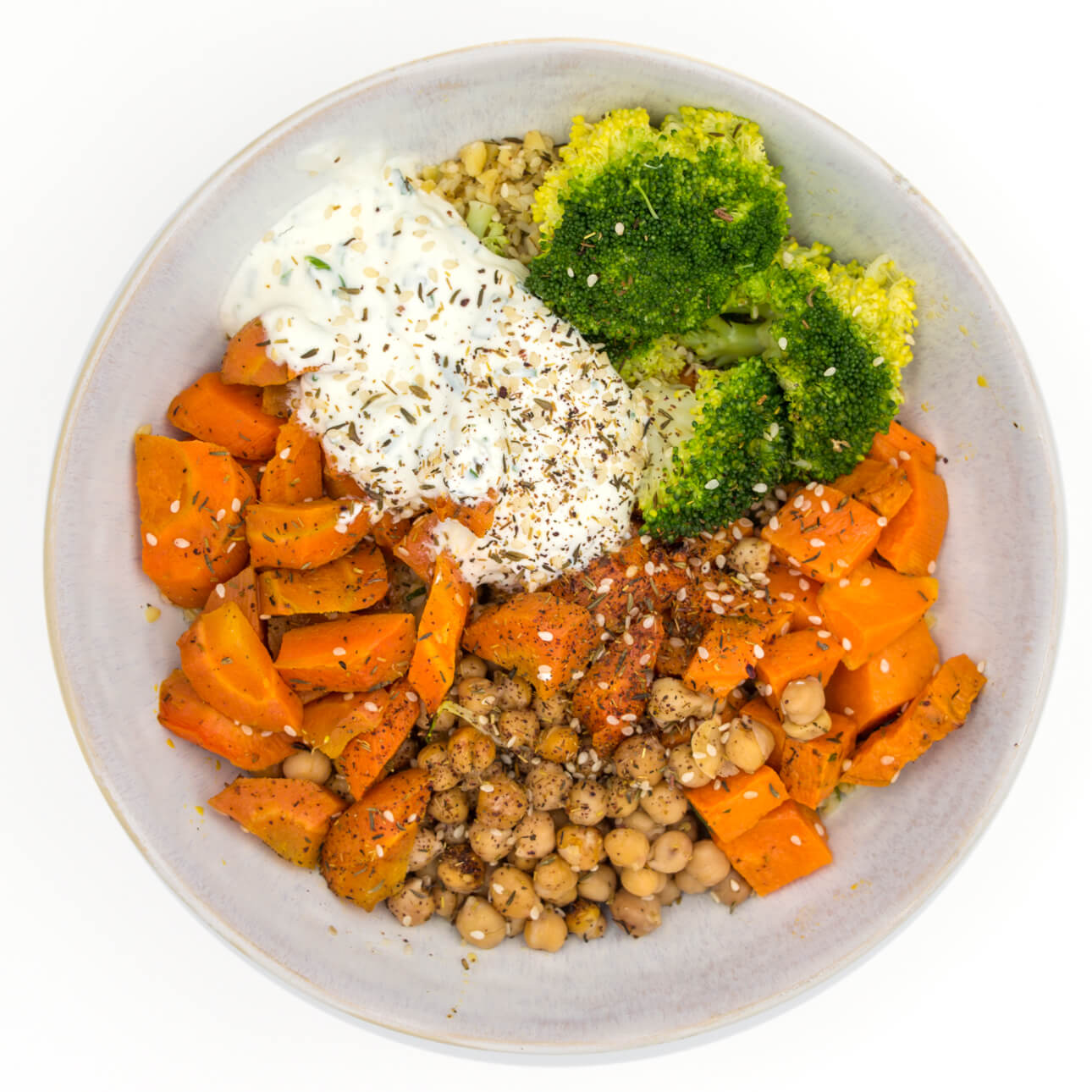 (Copie) Bowl au boulgour, légumes et sauce à la ciboulette