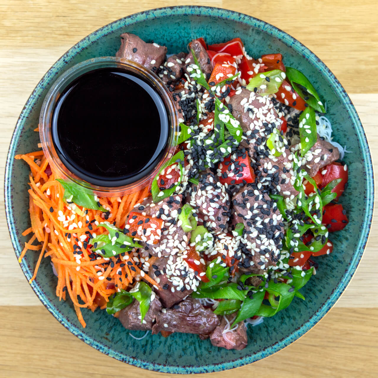 Boeuf aux légumes et vermicelles