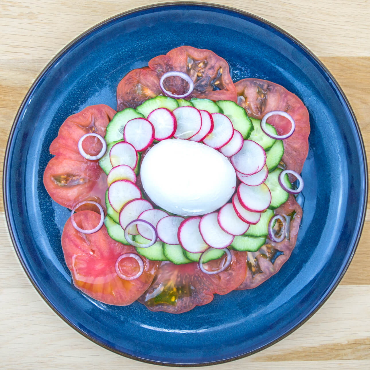 Carpaccio de légumes estivaux, mozzarella di bufala et pesto basilic