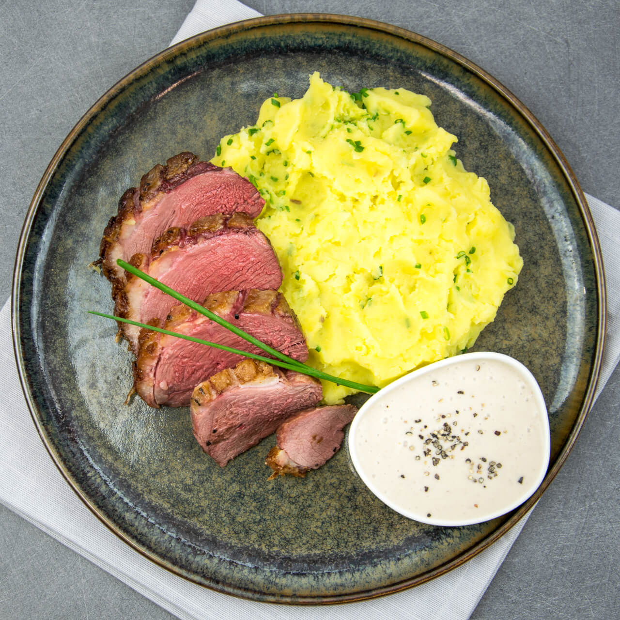 Magret de canard aux cèpes, écrasé de pommes de terre