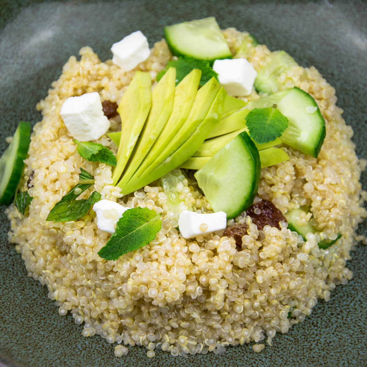 Salade de quinoa, avocat et feta