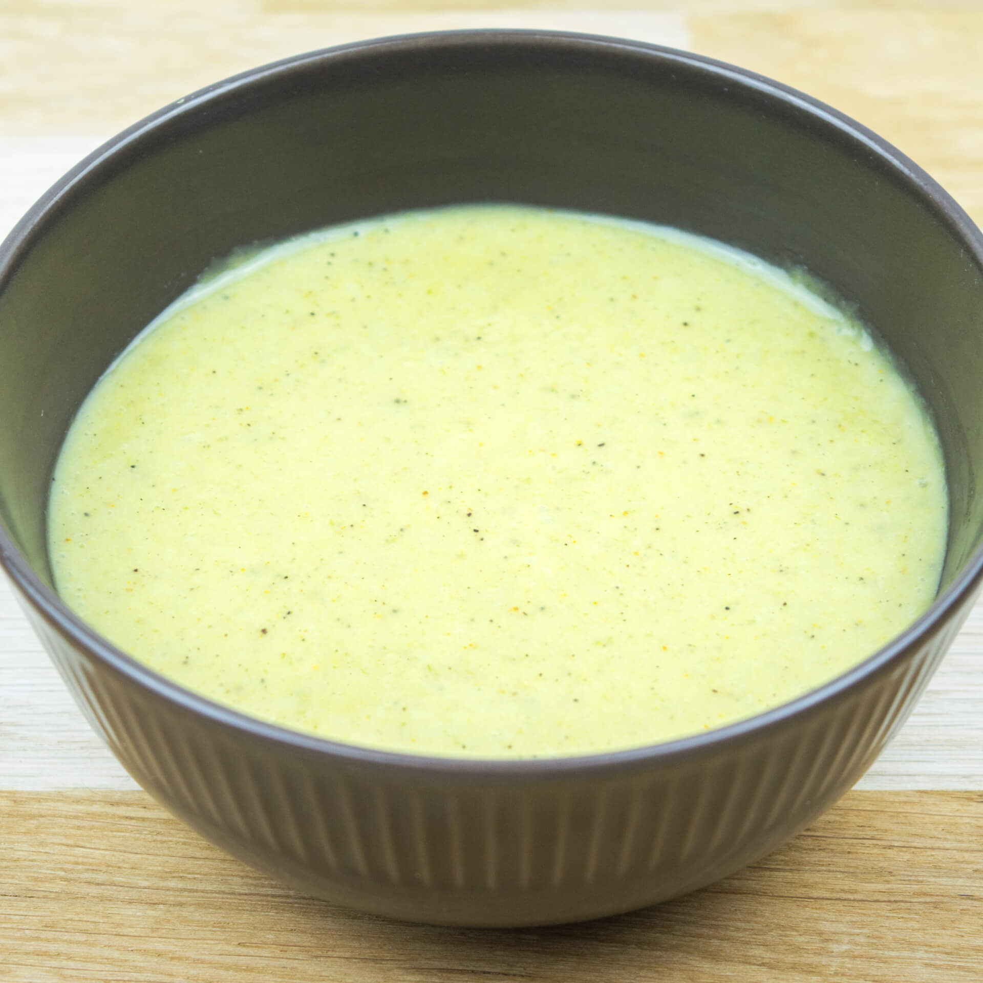 Velouté de poireaux, curry et lait de coco