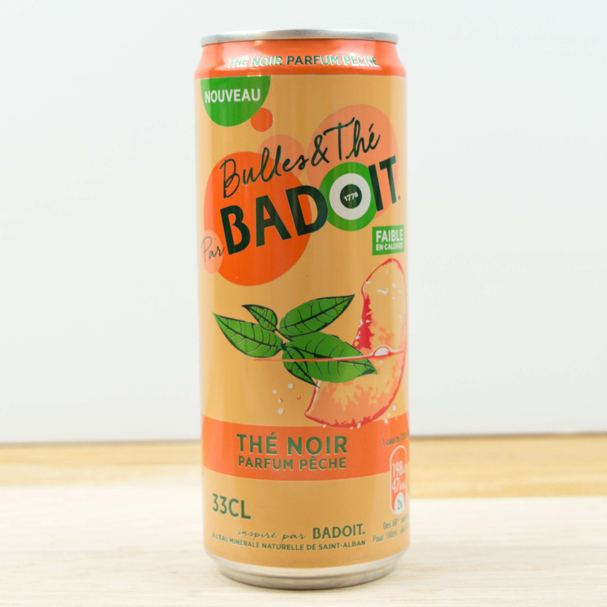 Badoit 33 cL - Thé noir et pêche
