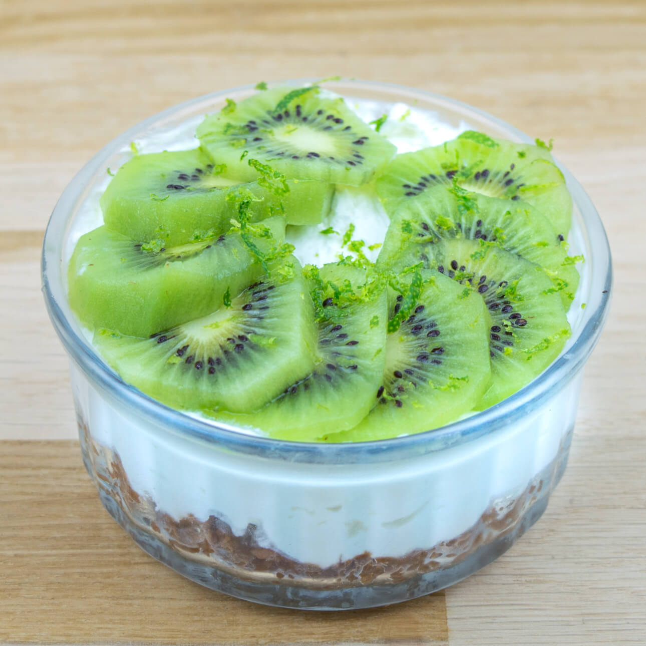 Cheesecake revisité kiwi, speculoos et citron vert