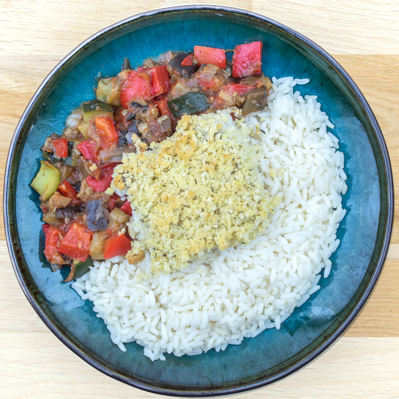 Colin en croute aux herbes de Provence, riz de Camargue et ratatouille