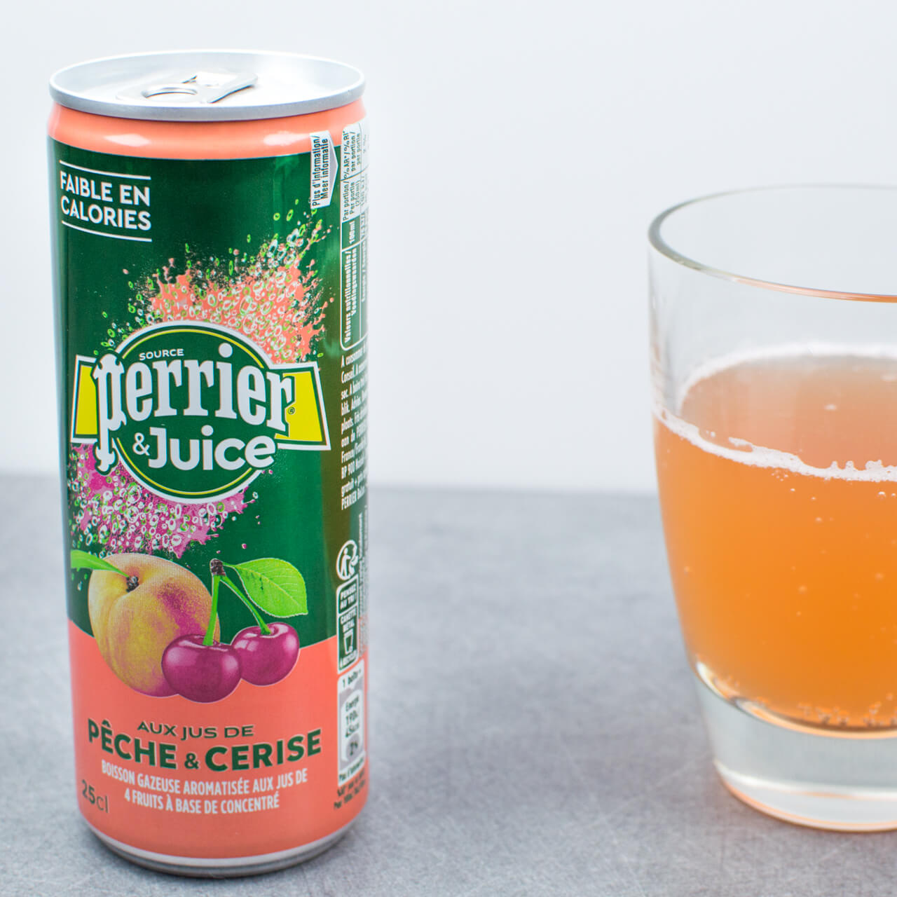 Perrier 25 cL - Boisson pêche et cerise