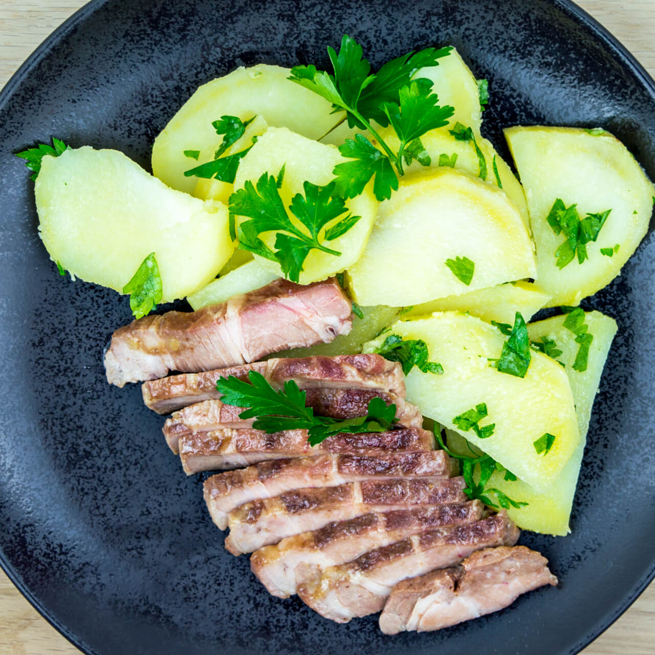 Porc au miel, pommes de terre au persil