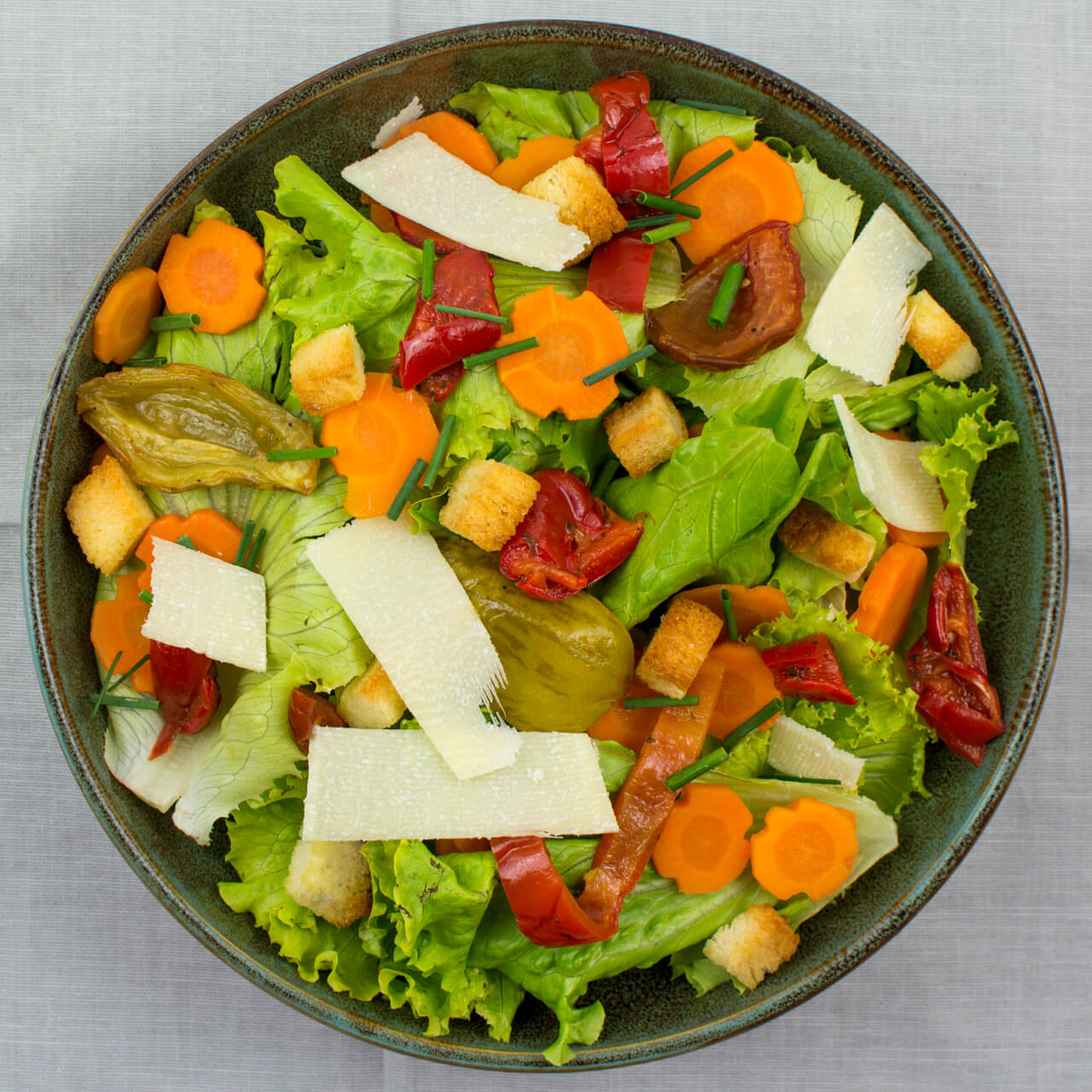 Salade de tomate et poivron grillé