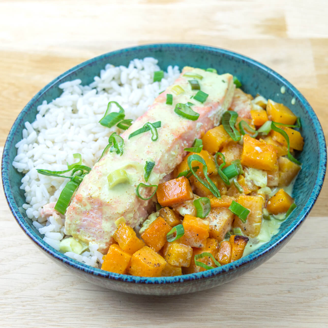 Saumon au curry, lait de coco, butternut et riz
