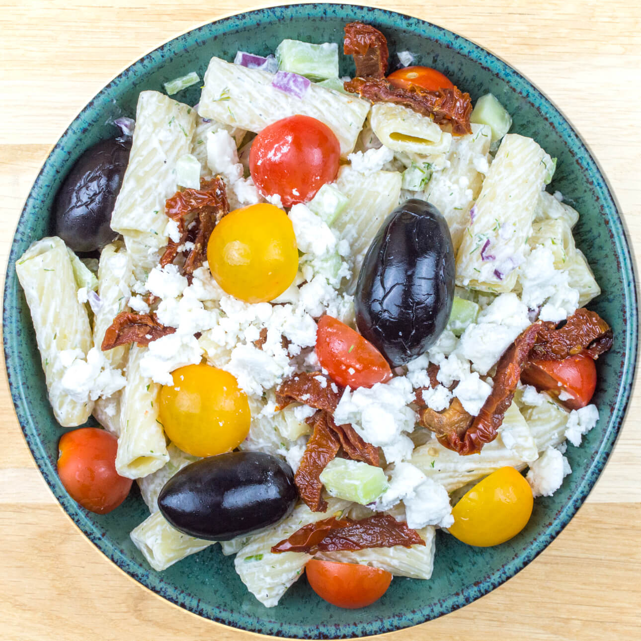 Salade de tortiglioni à la grecque